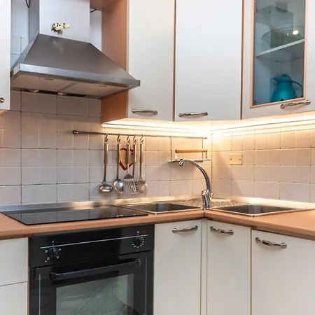 Elegante Centro Apartment *